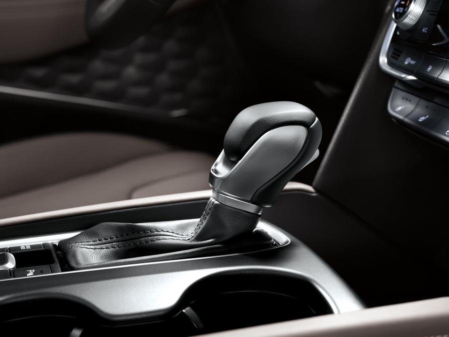 Детали интерьера Hyundai Santa Fe 2018 года  (KR) (фото 23 из 56)